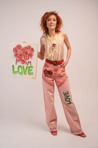 Брюки “I Am LOVE” («Я есть ЛЮБОВЬ»)